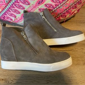 Steve Madden “Wedgies”